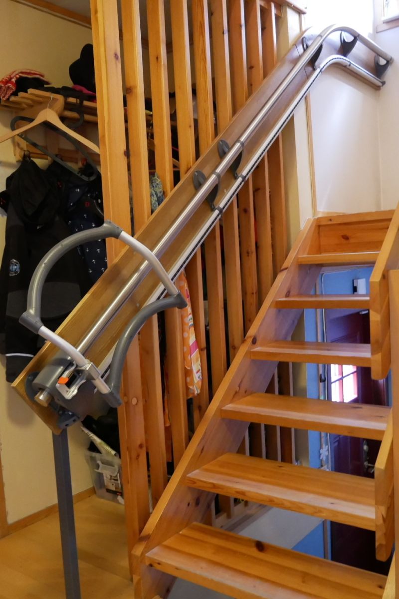 L’aide-escalier AssiStep - Extension en bas des escaliers